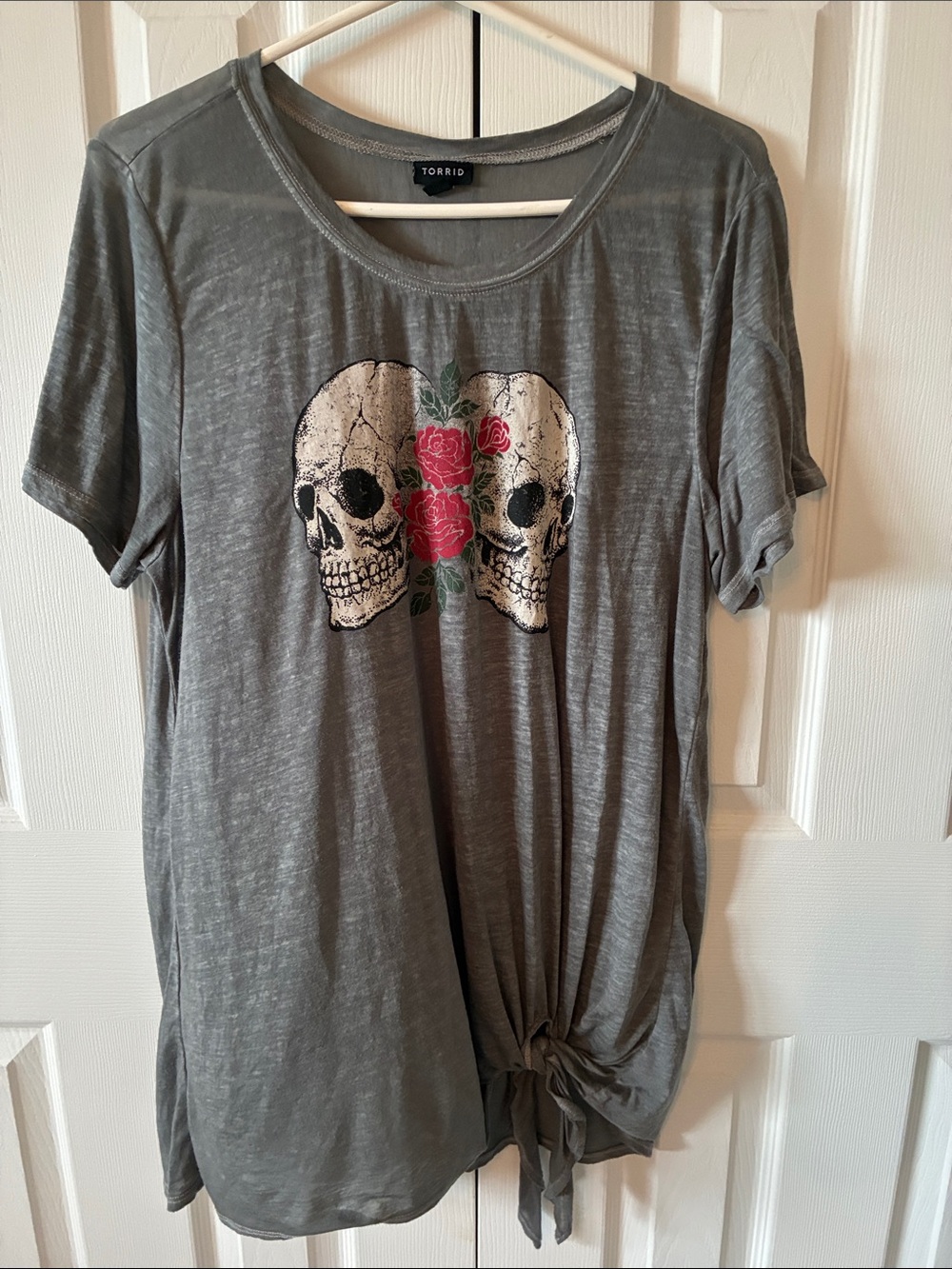 Torrid Gray Skull Tee with Pink Rose Accent and Tie Front